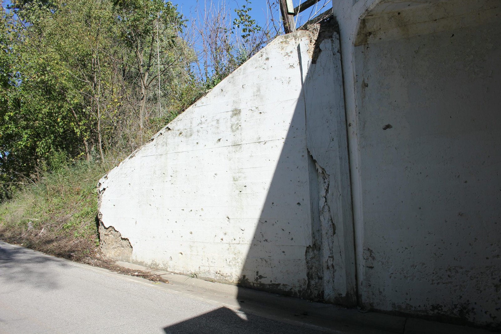 Northeast wing wall